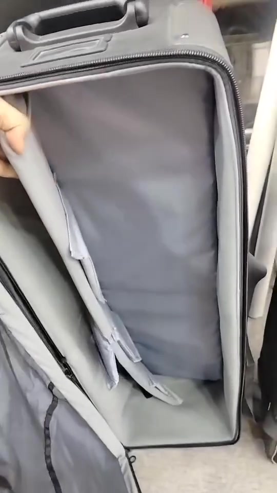 جنطه معدات كودكس  للبيع جديده ما مستخدمه ولا مره
شتريتها 160 رايدها ب 130 
سبب البيع حجمها جبير ما تناسب معداتي


**إذا كنت صاحب هذا الإعلان وتريد حذفه لأي سبب، رجاءا أرسل رسالة إلى الدعم الفني**