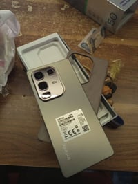 للبيع نضيف جدا infinix note 50  16(256)الذاكرة عل فحص اي نقص مابي  كار...