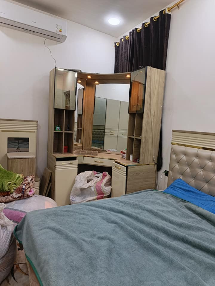 غرفه تركيه درجه اولى امانت الله ضهر ابلوك مو عادي وهيه كلش ثكيله وعندي شيله وبيع مستعجل حته فرغتها من الغراض  مكاني بغداد ***********
