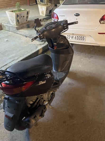 سلام عليكم دراجة اكزز ياباني للبيع الدراجة مكفولة من مكينة وكهربائيات كلشي شغال بيها كفرات بلادية شلعة معدل خير من الله السعر800وبيها مجال مكاني حي الجامعة رقم واتس او اتصال***********
