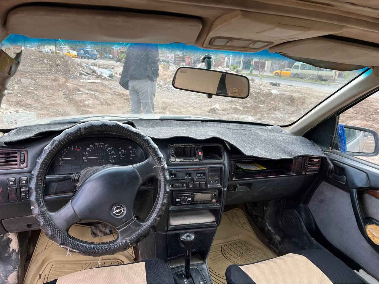 السلام عليكم 
سياره اوبل موديل 1992 حجم 20
رقم بغداد مشروع وطني كير اوتو ماتيك
جوم كهربابي  السعر33

الاتصال
***********
*********** كركوك, العراق
