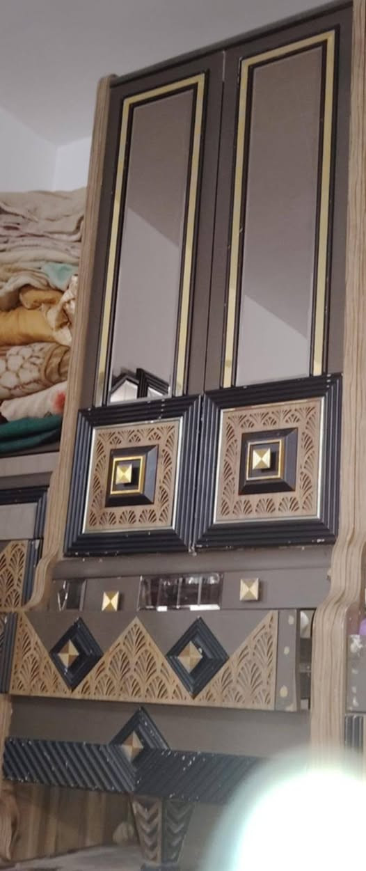 السلام عليكم 
مكلفه بالنشر...
غرفه نوم للبيع اضرارها بسيطه 
سعرها 500الف 
عنوان الرمادي الملعب 
رجاءا فقط الشراي يتفضل خاص


**إذا كنت صاحب هذا الإعلان وتريد حذفه لأي سبب، رجاءا أرسل رسالة إلى الدعم الفني**