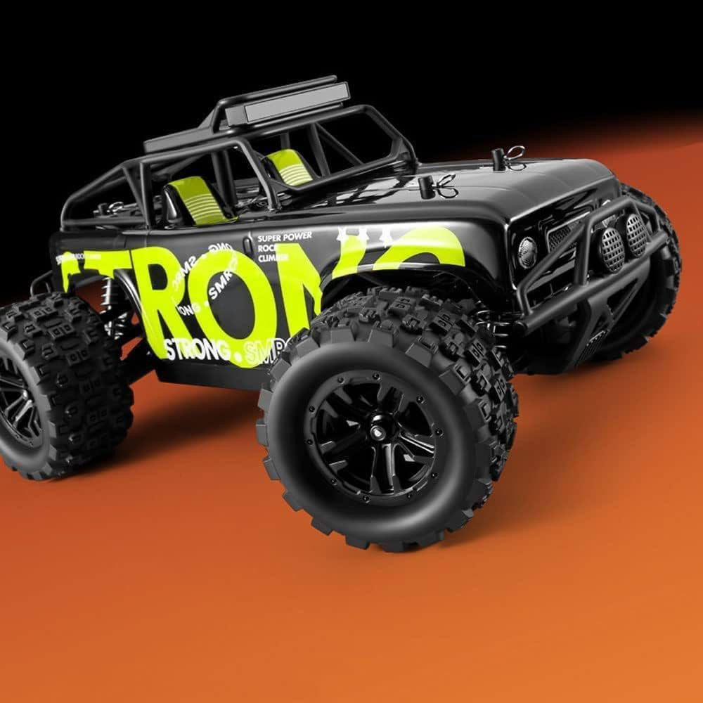 ‎إنها سيارة تحكم عن بعد طراز 1813 Super Power Rock Climber، وهي شاحنة مونستر (Monster Truck) مصممة للطرق الوعرة. يتم تسويق هذه المركبة بأسماء تجارية مختلفة مثل Dexinco و SMRC و KGF. 
‎الميزات الرئيسية:
* الدفع: دفع رباعي (4WD).
* السرعة: تصل سرعتها القصوى إلى 40 كم/ساعة (حوالي 25 ميلاً في الساعة).
* المقياس: مقياس 1:18.
* التضاريس: تتميز بنظام تعليق مستقل وماصات صدمات معدنية وإطارات كبيرة مناسبة لمختلف التضاريس مثل العشب والطين والرمال.
* البطارية: تتضمن بطاريات ليثيوم قابلة لإعادة الشحن توفر وقت تشغيل يصل إلى حوالي 60 دقيقة مع بطاريتين.
* جهاز التحكم: يعمل بتردد 2.4 جيجاهرتز ويوفر تحكمًا تناسبيًا (متدرجًا) في التوجيه والسرعة. 

سيارة تعمل بجهاز تحكم عن بعد 50 كم/ساعة - سيارات


**إذا كنت صاحب هذا الإعلان وتريد حذفه لأي سبب، رجاءا أرسل رسالة إلى الدعم الفني**