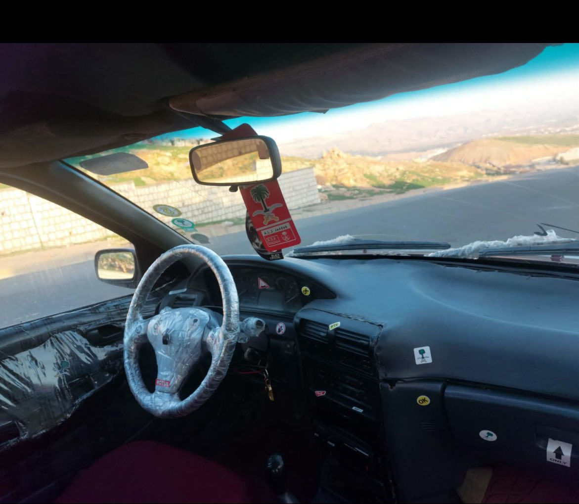 كيا سفيا مؤديل 93  هه شتو به خه گير عادي ته بريده ئا شيو شتي هه مو بيوه يه  كاره باي به شه رت هه مو شتي  ئارم بلاستيك هه ولير به شه رته سه ياره كه مالي خومه  تايو شتي خاوينه   ره قه م ته له فؤن *********** 
شوين كؤيه
