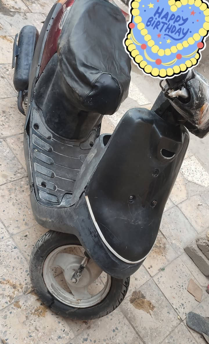 السلام عليكم دراجة بترا جاي تمشي وگطعت نار. +التاير مبنجر   ابيع كوم
حديد. 75 وبيها مجال


**إذا كنت صاحب هذا الإعلان وتريد حذفه لأي سبب، رجاءا أرسل رسالة إلى الدعم الفني**