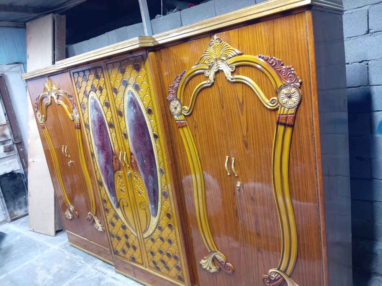 السلام عليكم غرفه نظيفه كامله اي نقص مابيهه اي استفسار *********** بي وتساب اكو خدمه توصيل بكروه 🚚🚚
