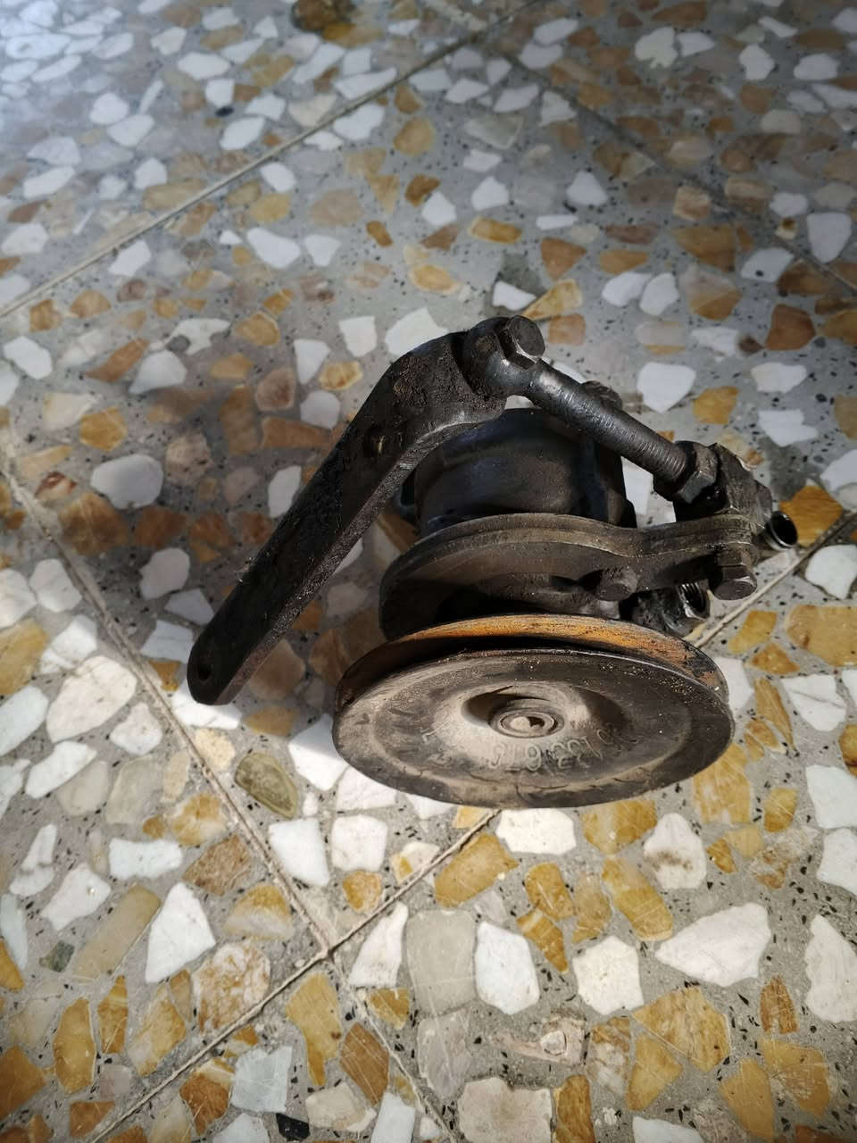 السلام عليكم غراض برنس للبيع عنوان بغداد مدينه الصدر هذا رقمي ***********
