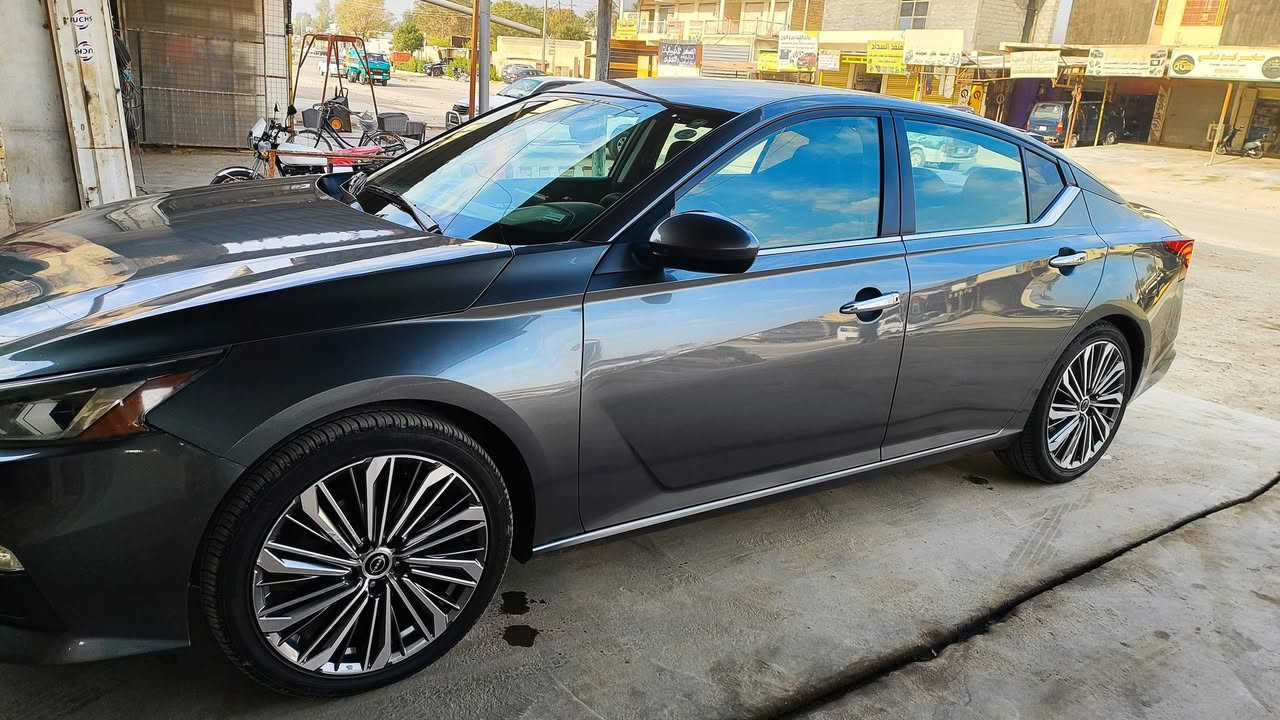 السلام عليكم ألتيما موديل 22 SV ب152 ضرر بنيد وجامرلغ السكن باقي التفاصيل اتصل. *********** عنواني ديالى المقدادية
