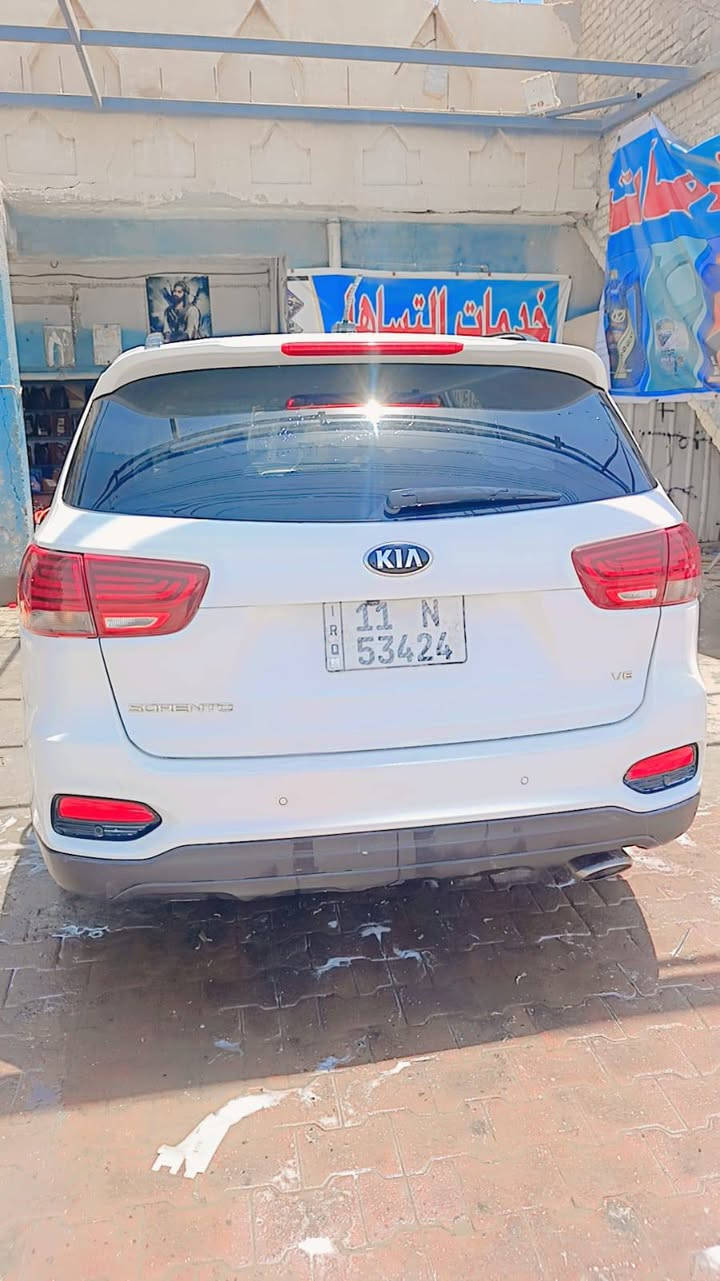 سلام عليكم سورنتو موديل 2019 سياره وراد مريكي
بابين صبغ بمريكه
والبعراق صبغ جاملغ المامي وبنيد  سياره حقيقي 100ماشيه ***********
