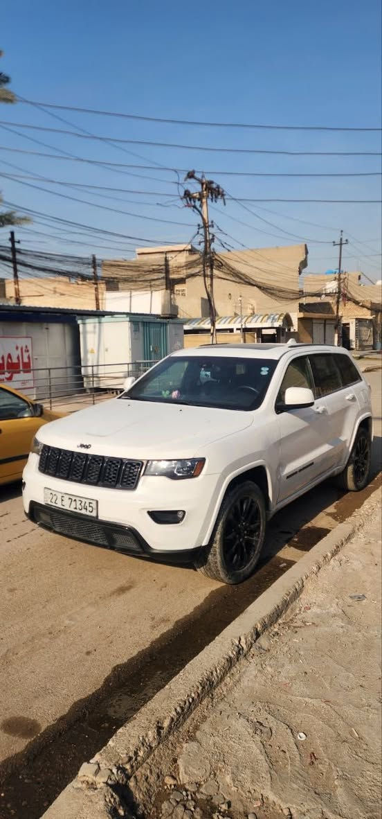 السلام عليكم 
جيب لاريدو وارد امريكي 2021
حادث جاملغ و بنيد بدون دواخل و بالعراق صارلهة جاملغ الثاني بدون دواخل
السيارة بلاك توب و مواصفات البلاك معروفة
كشنات جلد
تدفئة مقاعد
رادار و حساسات خلفية 
السياره صدر امامي و خلفي جديد
ادامة للمحرك كاملة
رقم اربيل هزة جديدة قبل شهرين
مكانهة بغداد العبيدي
250 ورقة 

***********
