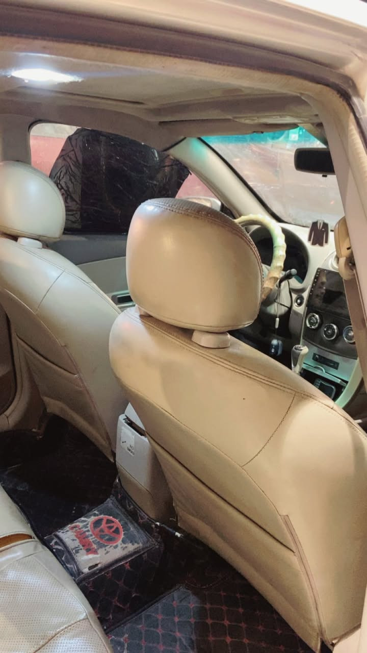 سياره بي وايدي 2013 بصمه كير عادي للبيع سياره جاهزه من كل نواحي محرك مبدل جديد السعر 53 مكان بغداد تلفون ***********
