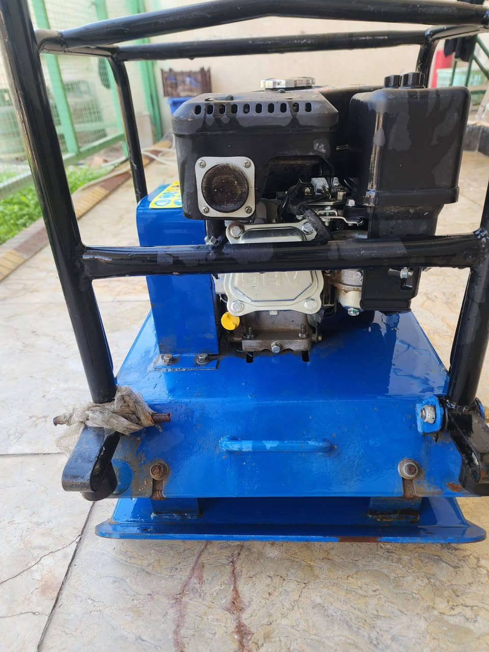 حادلة .كمبكتر حجم كبير
حجم 60×60
نظافة جيدة حسب الصور 
استعمال اقل من شهرين 
المكان الخميسات قرب شركة النفط


**إذا كنت صاحب هذا الإعلان وتريد حذفه لأي سبب، رجاءا أرسل رسالة إلى الدعم الفني**