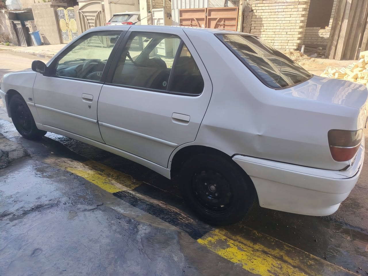 للبيع فقط بيهة طخة جاملغ خلفي ولايت ايمن فقط المكينة والكير نظيفات صدر نظيف دبلات خلفية نص عمر التبريد يحتاج غاز الكهربائيات شغالة كلهة  السيارة بأسمي شرط التحويل السعر 42 بيهة مجال مكاني بغداد حي الجهاد


**إذا كنت صاحب هذا الإعلان وتريد حذفه لأي سبب، رجاءا أرسل رسالة إلى الدعم الفني**