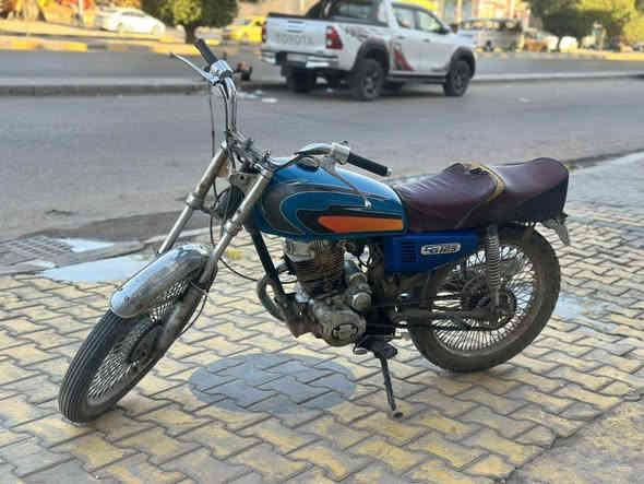 دراجه 4كير كلك مكفوله حاطله محرك ستوته يعني شك الكاع بشلعته دراده محرك بي خيط بخار دراجه عوزه شويه ترتيب واني مالي خلك تاركه دراجه حل ه ومرتبه صالنصه جديده تانكي وصفاح جدد جوابه  جدد يعني مرتبه قدر المستطاع السعر 225

***********
