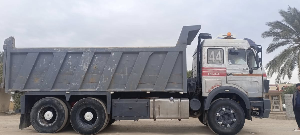 سلام عليكم 
البي للبيع موديل88 رقم نكليزي مده النتهائ ال2030  مكينه 35 مجموعه نص كير 160 السياره جاهز للعمل المكان بابل النيل  ‏‪7718469349‬‏       ***********
