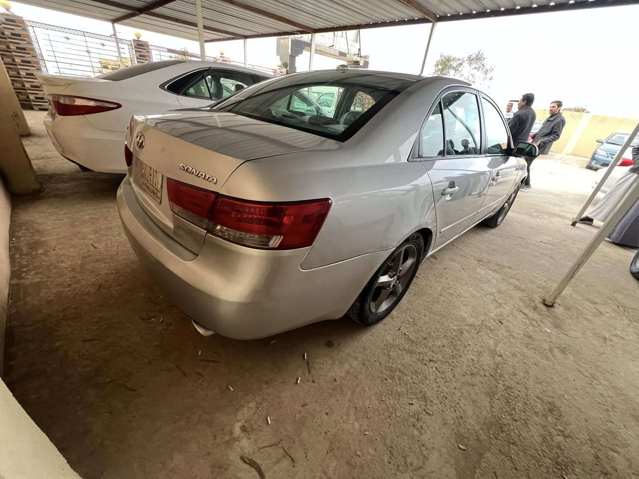 سلام عليكم 
سوناتا للبيع 
موديل 2008كلين 
كير ومحرك 6شرط 
تواير وصدر جدد
السعر 110
وبيها مجال للطيبين 
الرقم ***********
