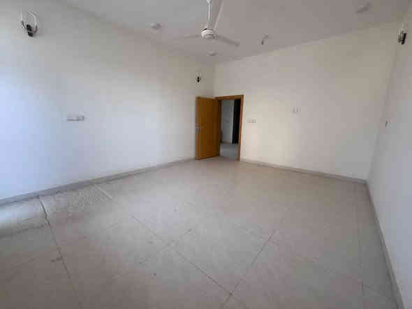 إعلان.....
للبيع بيت مساحة 200متر بناء جديد غير مسكون
الجربوعيه منطقة ال6000
غرفتين وصاله ومطبخ وبراني وصحيات 
بناء درجة أولى مكتب هندسي
السعر 165 وبي مجال 
للتواصل 
م.محمد ***********
