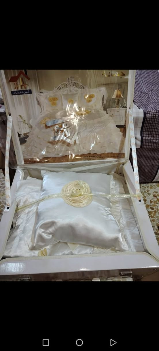 فرشة مال عرسان للبيع جديدة غير مستخدمة سعر 80الف 
عنوان موصل يارمجة قرب جامع نداء الرحمن


**إذا كنت صاحب هذا الإعلان وتريد حذفه لأي سبب، رجاءا أرسل رسالة إلى الدعم الفني**