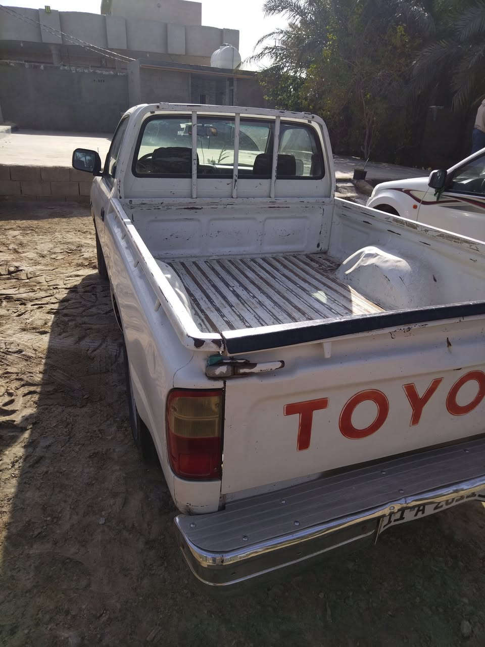 بيك اب تيوتا
موديل 2001
رقم بغداد تحويل تريد وكاله
سنويه لل 29
محرك كير مكفول
محرك مكفول من تبخير من تنقيص
سياره مكفوله من فتح من صبغ من البارد
كهربائيات كله شغاله
تبريد تدفئة 
مكاني واسط نعمانيه
***********

***********
