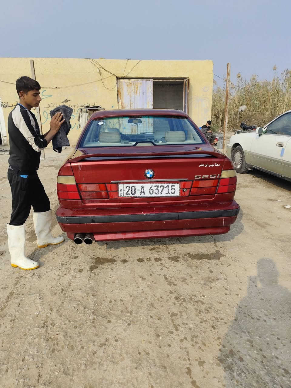 525i92 كير محرك مسكر حداديه 70% كشر شوفه عينك يحتاج بوليش مكفول من الحادث والضربه القويه رقم نكليزي مشروع وطني هزه مامنتهيه سنويه لل 27 راعيها بغداد شرط التحويل مكانها ذي قار للاستفسار خاص او اتصال ***********
***********
سعر 47 بيها مجال

