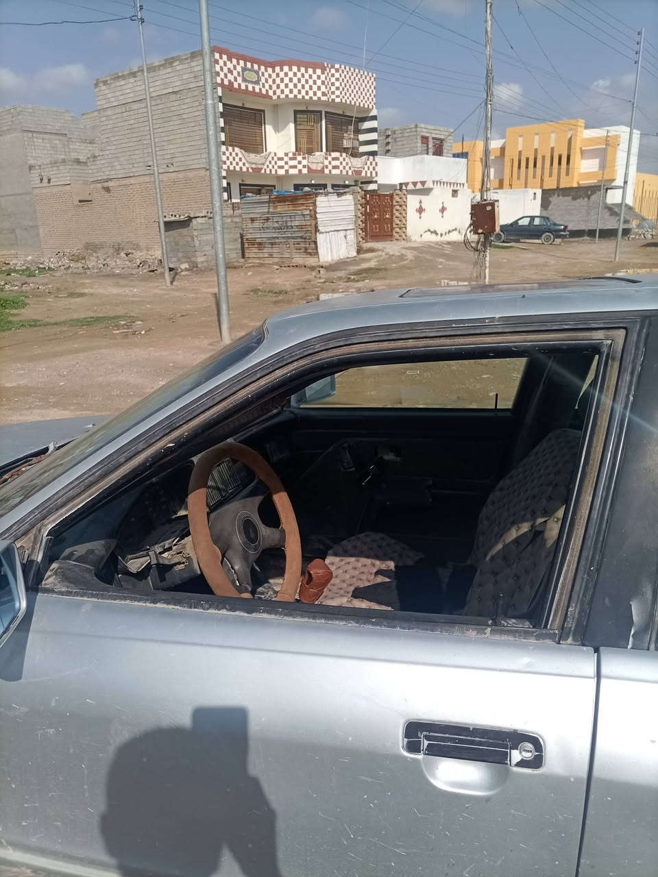 اودي للبيع موديل 1991 محدثه 1995فحص صلاح الدين 
ماشيه معامله كير محرك صدر قول عيز شويه كهربيات مكان سامراء صاحبه بل دور سعر 10اوراق بقي التفصيل عل رقم *********** هذا الرقم بي واساب
