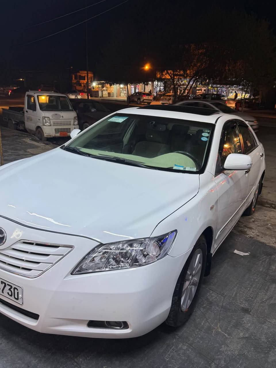 توياتا كامري موديل ٢٠٠٨ فول مواصفات سلايد و سيدي بوكس مواصفات glx سةيارةي تا بلي جوان و گير و مكينة و هةموو شتي بةشةرت سنوي و رقمي نويه جاملغ و بونيت صبغه و شاصي بةشةرت سعري ١١٣ مجاليكي كةم 
*********** واتس اب أربيل, العراق
