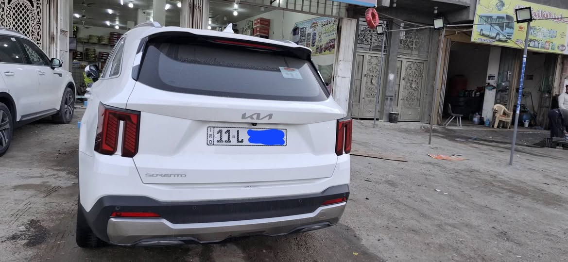 السلام عليكم .سورنتو خليجي موديل ٢٤ كفاله عامه ٦ سلندر رقم بغداد ماشيه ٢٢ الف سيار بعده بنايلونات الشركه بفضل الله بالكارتون ويل ١٩ ضمان الدوليه ومعروفه مواصفاته مكانه سماوه المركز هاتف *********** وبي وات ساب
