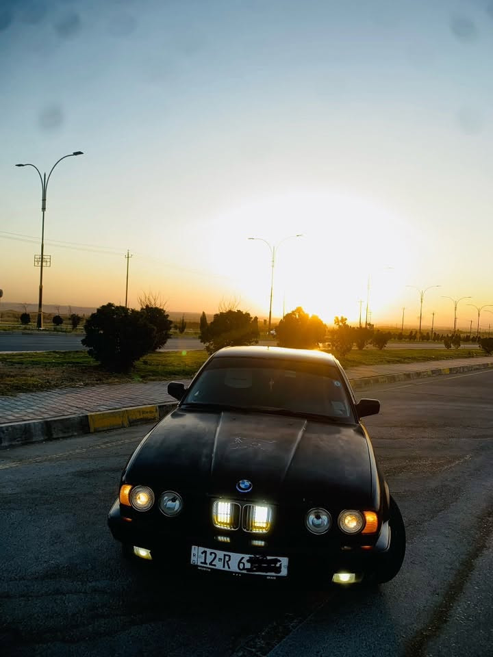🚗 للبيع | BMW موديل 1992

سيارة نظيفة جداً وبحالة ممتازة، البيع نقد أو ترتيب.

المواصفات:

* ✅ موديل 1992
* ✅ سنوية والهزة سارية
* ✅ رقم مميز
* ✅ تدفئة وتبريد
* ✅ مكينة وكير بحالة شركة
* ✅ كزوز رياضي
* ✅ تشغيل عن بُعد (ريموت)
* ✅ قفل مركزي
* ✅ لايتات زينون
* ✅ السيارة خالية من الأضرار

📍 مكان السيارة: الموصل - الجانب الأيسر

📞 للاستفسار: ***********
