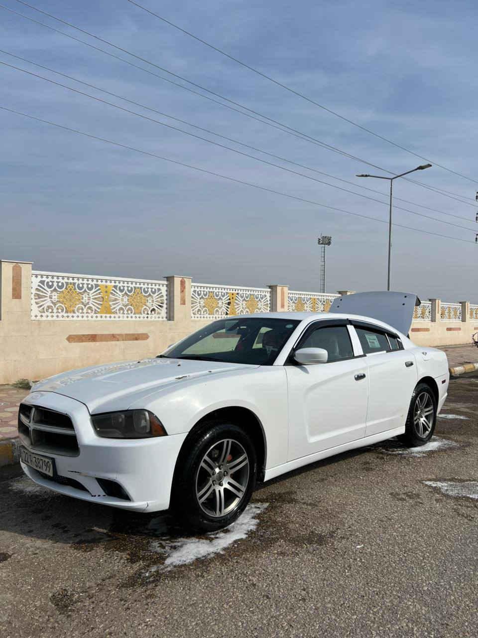 سلام عليكم جارجر البيع موديل 2012 مكفوله ما عده الجاملغ المامي مفتوح رقم السياره اربيل سنويه النتهاء الحد 28 تريد وكاله تريد تحويل سياره جاهزه حداديه تخم تاير كير جديد مكينه جديده سياره جاهزه على اخر حبايه خير من الله  مكان السياره ميسان المجر الكبير  الرقم ***********
