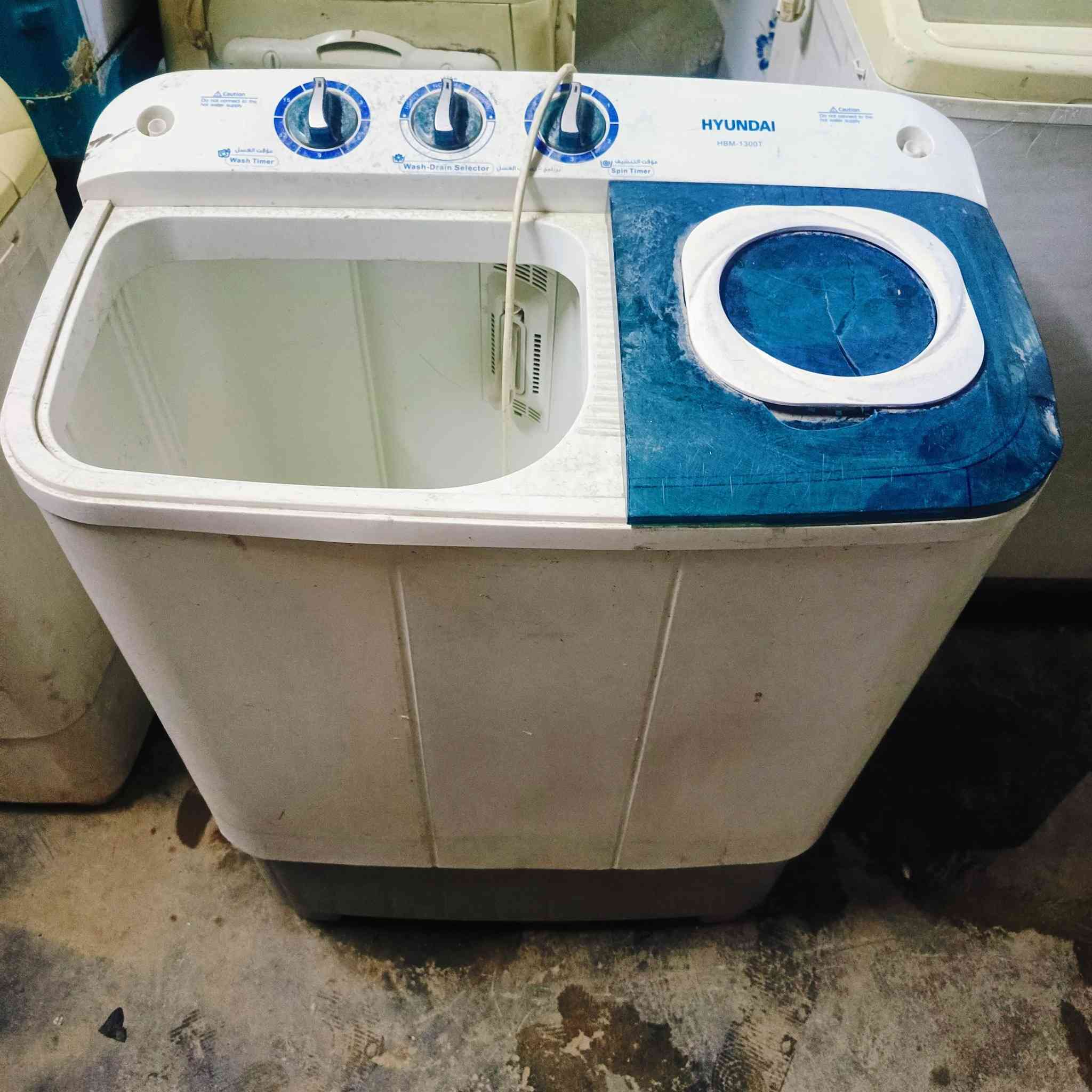 السلام عليكم اغراض منزليه جدا نظيفات واسعار مناسبه راسلني خاص واني بالخدمه مكاني بغداد العبيدي قرب مدرسة العابد ***********
