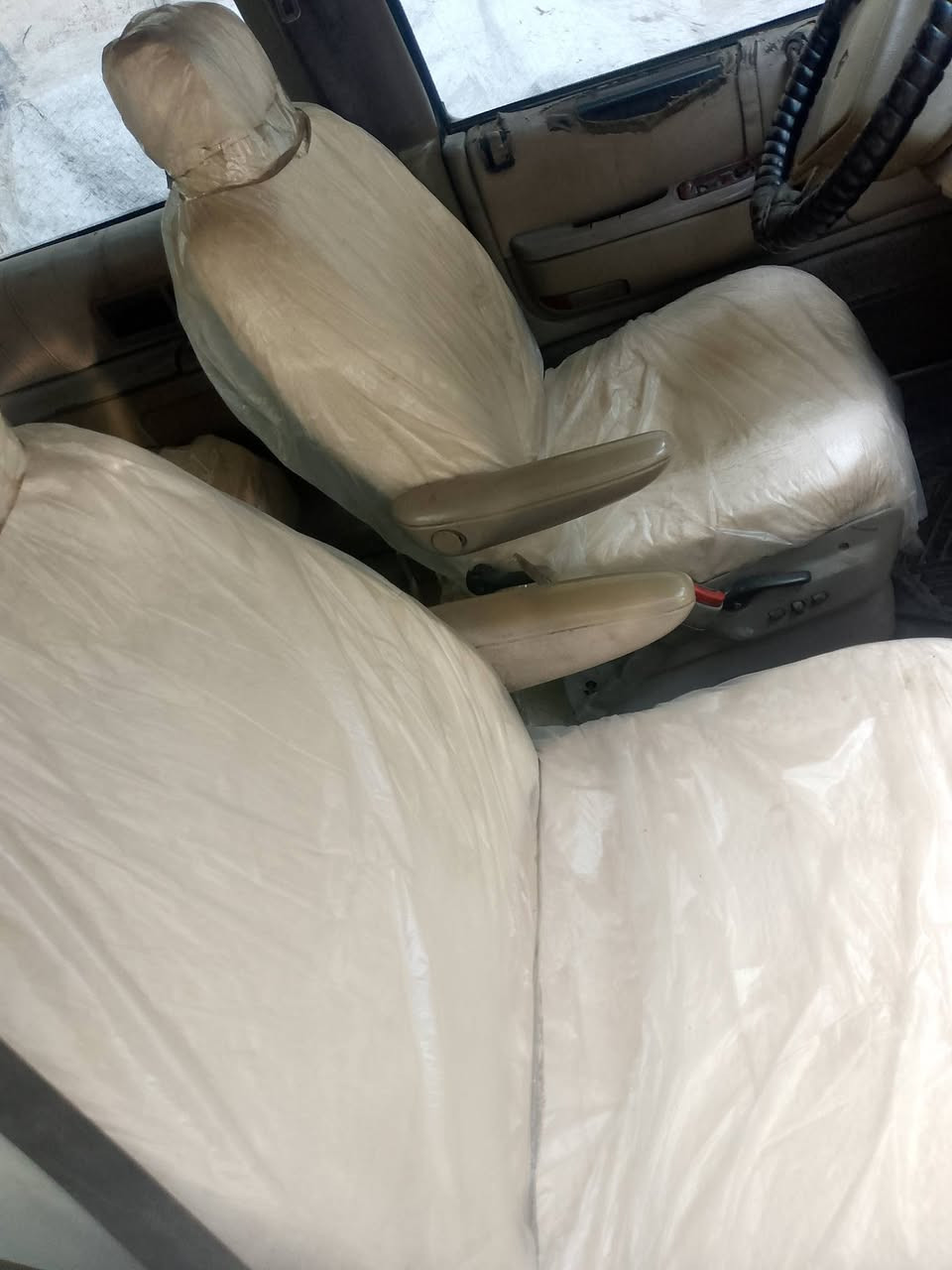 سلام عليكم دوج بليموت السعر 40وبيها مجال شي قليل ل طيبين
كربون بانزين جديد  شرط محرك وكير


**إذا كنت صاحب هذا الإعلان وتريد حذفه لأي سبب، رجاءا أرسل رسالة إلى الدعم الفني**