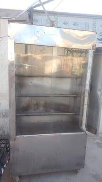 شوايه دجاج  سل ستيل ٦ عيون نظيفه وشغاله٤٠٠ بيها مجال قليل شوايه كباب  ...