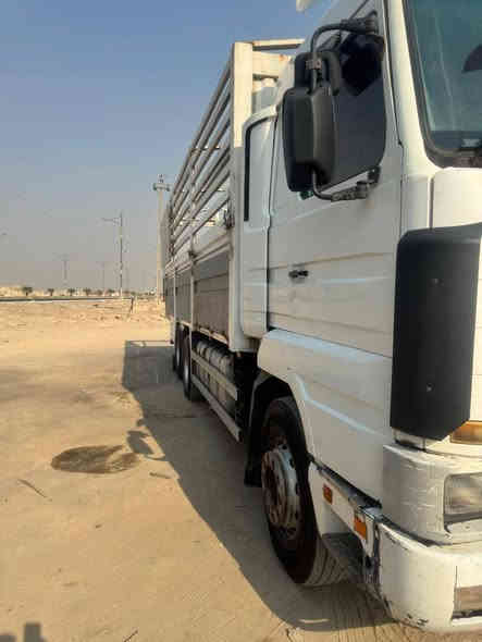 السلام عليكم سياره 
سكانيه موديل 1998
مكينه 143 ثمانيه 
كير900    3ب3
رقم بصره سنويه مامنتهيه 28 
كير مكينه خير من الله 
مكان السياره بصره 
 لتواصل رقم صاحب السياره ***********
ملاحضه اني مكلف ب نشر
