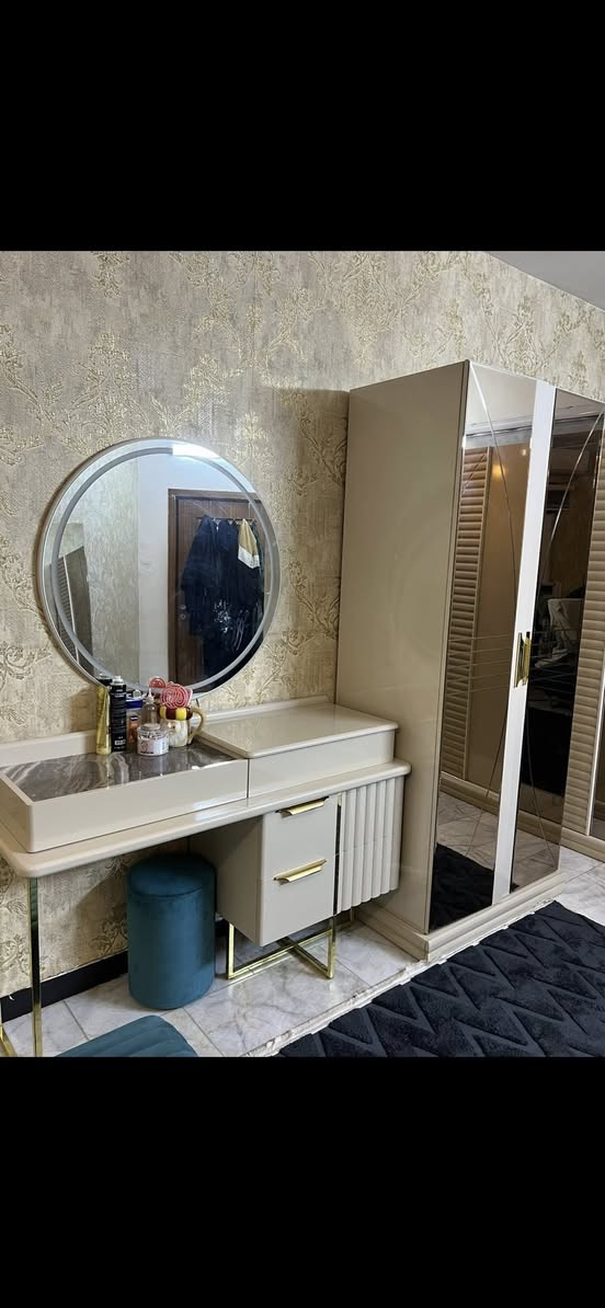 غرفة 9 قطع من هوم سنتر تحتاج فقط تخت للسرير سعر مليون و500 بيها مجال


**إذا كنت صاحب هذا الإعلان وتريد حذفه لأي سبب، رجاءا أرسل رسالة إلى الدعم الفني**