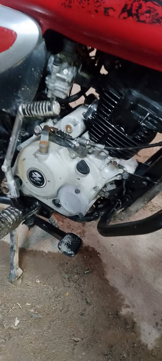 السلام عليكم دراجه للبيع بوكسر موديل 23 سعر 900 ***********
