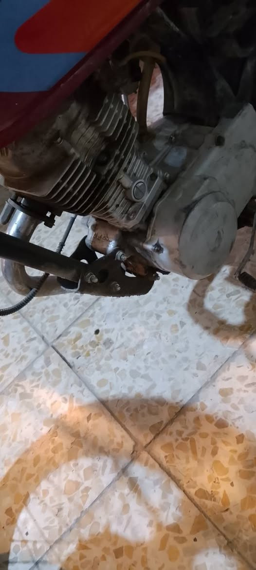 السلام عليكم دراجه للبيع ايراني دراجه كلك مقفوله مال عمل عنوان كربلاء حي الغدير فقطلالسعر 200 وبيها مجال قليل دراجه استوني مبدل بوشه وبستم جديد تجفيد صار له عشره ايام نعمه من الله***********
