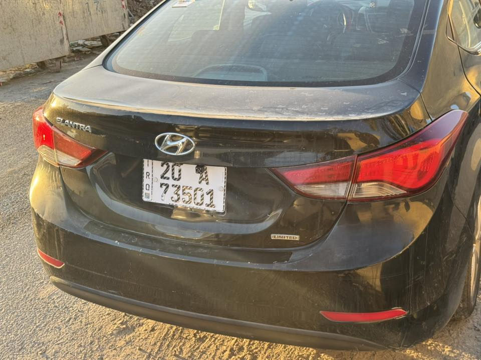 مكلف بنشر النترة 2015فول عدة البصمة كير مكينة جدد صدر نضيف سيارة مال بيت مال جناي بدون حادث وسونار مرفوق ب منشور السعر ١١٥ وبيه مجال 
المكان ديالى خان بني سعد
‭٠٧٧٠ ٧٦١ ٤٣٣٢‬
