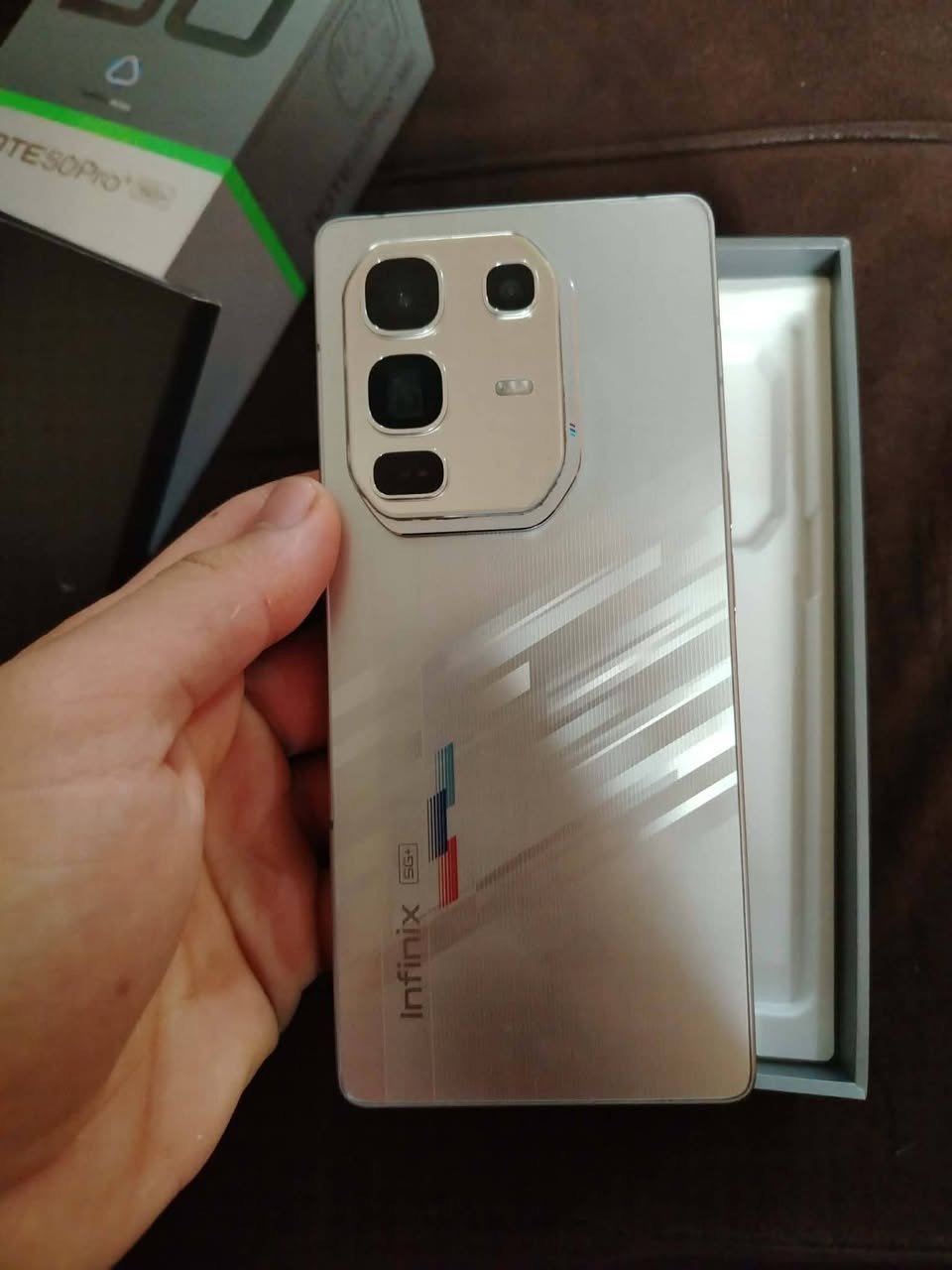 جهاز انفنكس نوت 50 برو بلس    
نظيف مبدل بي ظهر   120 فريم 
زوم ×100  سعر  🔥  تواصل خاص


**إذا كنت صاحب هذا الإعلان وتريد حذفه لأي سبب، رجاءا أرسل رسالة إلى الدعم الفني**