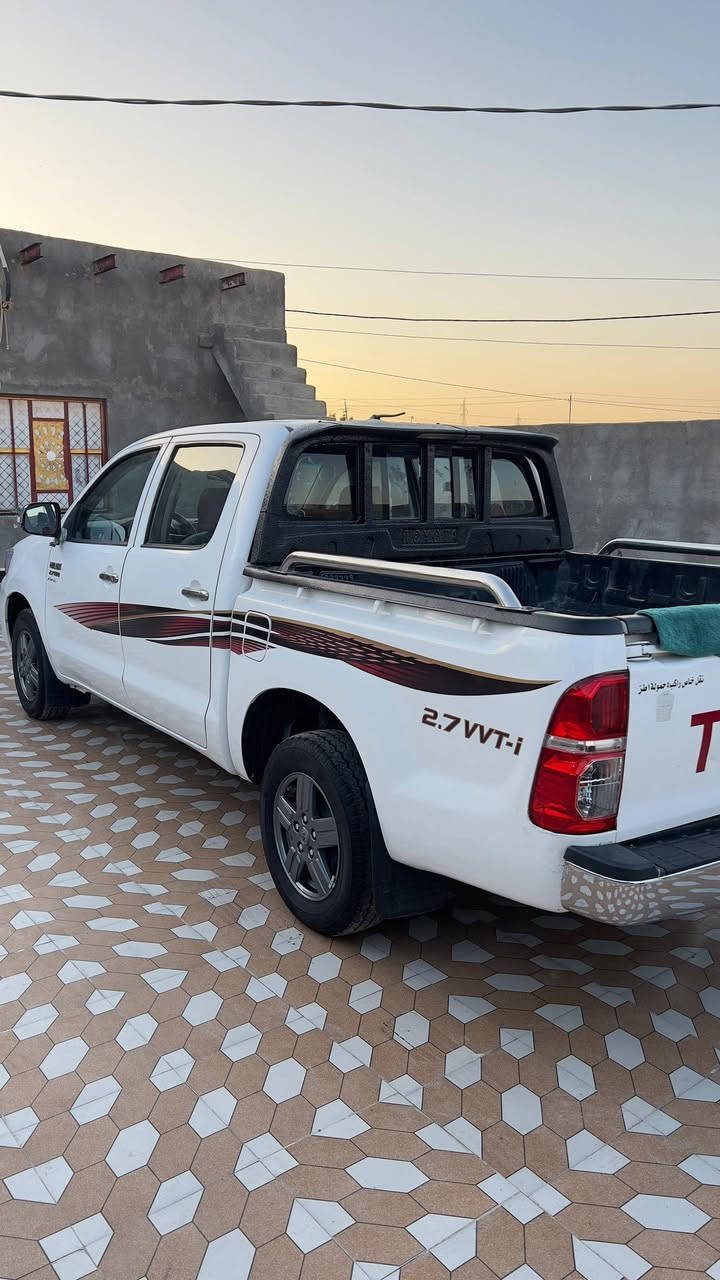 بيكم هايلوكس 2012 فول مواصفات كير وتماتيك مكفوله رقم بصره مشروع وطني سنويه جديده محرك كير اكس حداديه شرط سعرر170الشراي يتصل***********
