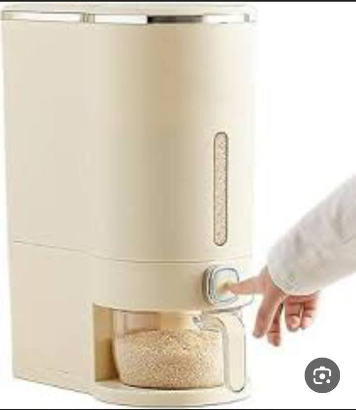 وعاء تخزين للتمن أو باقي المواد كلش حلو الحجم الكبير أكثر من صفحة شفته عارضتة ب15 اني ابيع ب٦لان مكبوس من البضاعة مثل اخر صورة بس عرضة لشسوار ورجعو لشكلة الطبيعي


**إذا كنت صاحب هذا الإعلان وتريد حذفه لأي سبب، رجاءا أرسل رسالة إلى الدعم الفني**