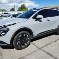 للبيع كيا سبورتج 2025 برستيج فول الفول اعلى فئة بالسبورتج داخل احمر ما...