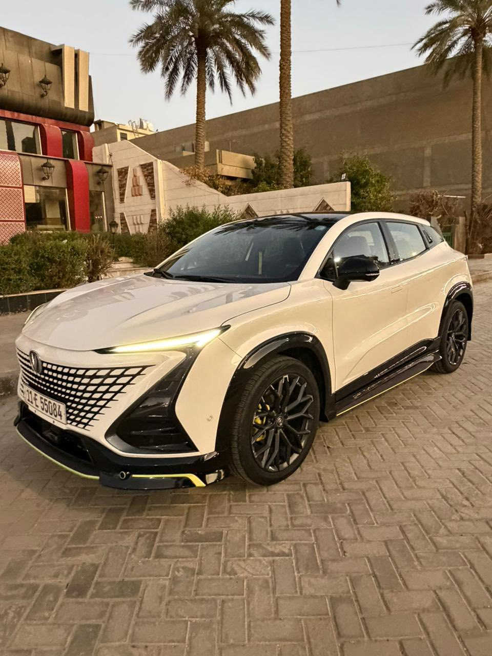 ماشية 21الف مديل 2024
بمحرك 1.5 L تيربو 
السياره فووول مواصفات فئة بدي كت 
بصمة 
جلد 
ركن ذاتي 
قيادة ذاتيه 
بانوراما 
شاشة عرض وشاشة اعطال 
قطعتين تبريد 
تحكمات ستيرن كامل 
كشنات كهرباء بنظام خزن ميموري 
كاميرات 360 درجه 
شاحن لاسلكي 
ثلاجة 
جنطة كهرباء 
محاكي تنفيذ الاوامر الصوتية 
وهواي مواصفات بعد بيها 
السيارة بيهة بارد بلقبق جنطة كد اربع اصابع 
باقي كفالة عامة سعر السيارة 170مكان السيارة المنصور او حي العدل الستفسار اكثر ***********
