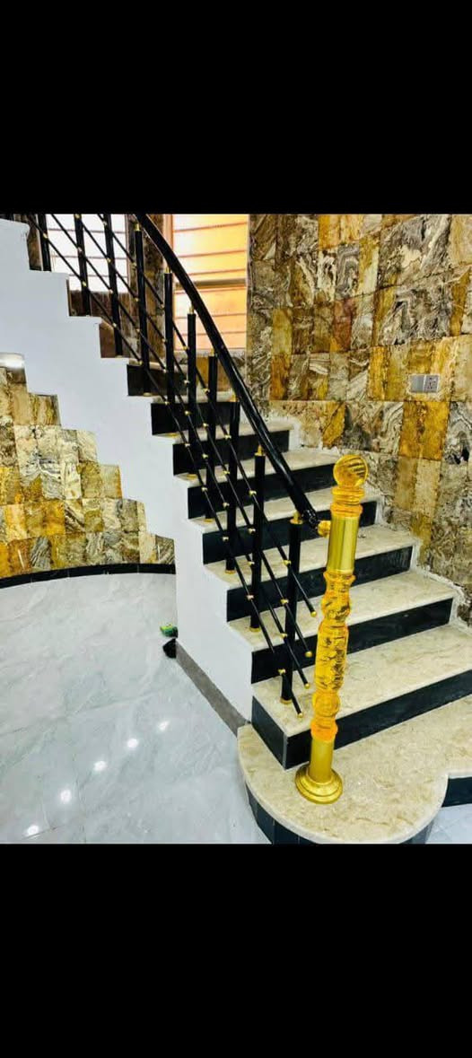 الى اهلنا في ناحية الفضليه نعمل جميع انواع السلام التركي والصيني والعراقي واتساب ***********
