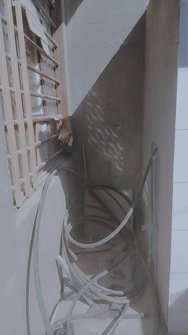 السلام عليكم دار للبيع في منطقه البيضاء السكنيه الزراعيه نزله سيد سعد قرب الضغط العالي مساحة الدار 130 م طابقين الطابق الثاني بعده مكامل بيه نقص بس الطابق الثاني لبخ وبياض وسقف اني مسويله سندويج للجادين فقط
للأستفسار عن السعر
الارقام التاليه
*********** او واتساب فقط ***********
محتويات الدار
ثلاجه مستعمله
ملحق مستعمل
سنك مستعمل
 تعلاكه ملابس تعلاكة شامبو وصابون
فرشه مستعمله
غرفه برازيلي مستعمله حديثه دون فراش
صوبه كهربائيه العدد 2 وحده منهن غير شغاله
خزان ماء دافئ الطحان جديد 
استقبال مع جرباية نوم نفر واحد 
غساله مستعمله 
شكرا الكم البيت هستوه مبني
