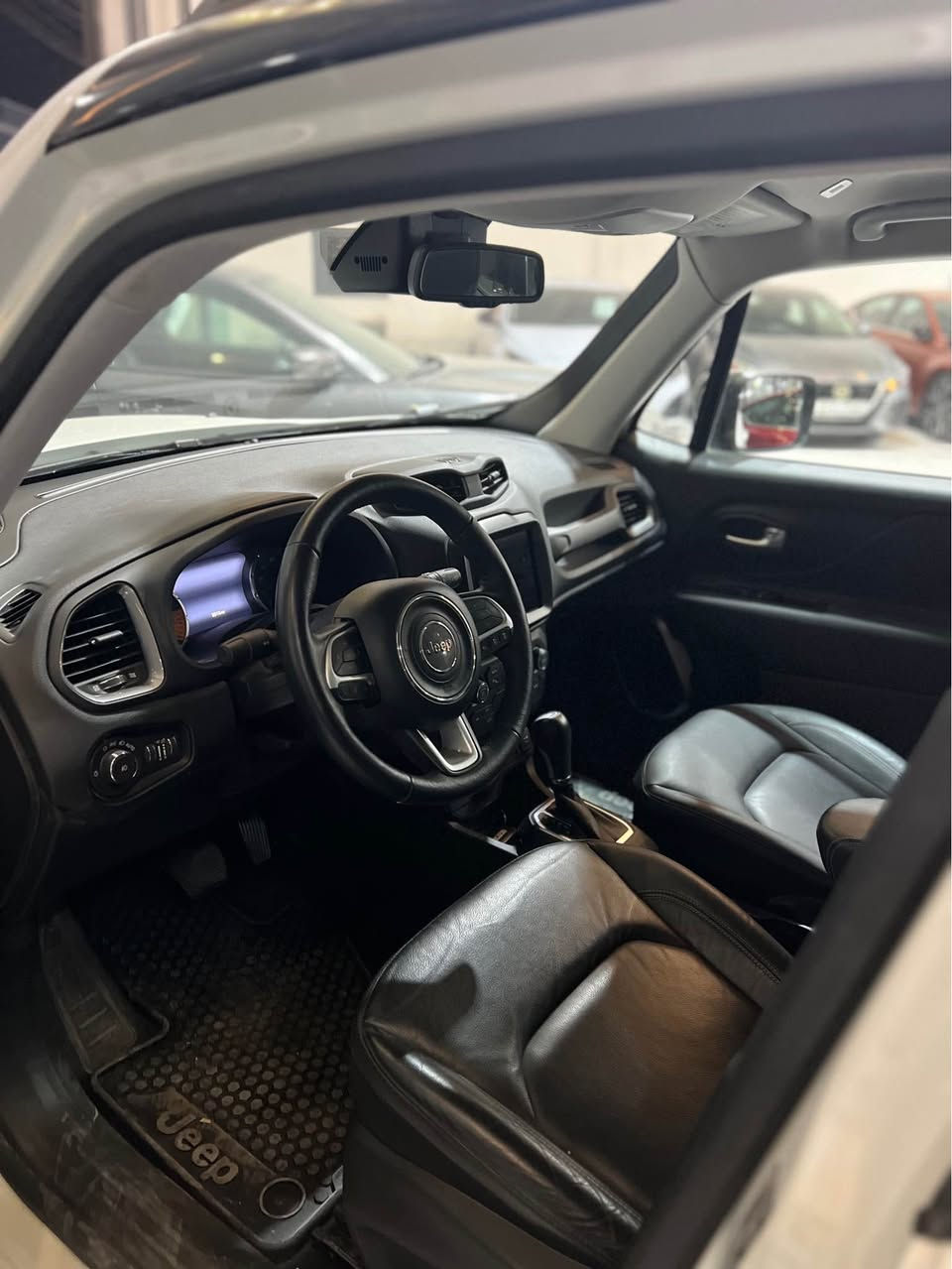 جێب لیمتت 
قەپات مواسەفات 
یەل بست بۆنیت بۆیاخە ئەرباگی سستەمە 
فول فول مواسەفاتە
بەسمەیە 
شەخالە
رادارە
تەحدیل سورحەیە
دەبل ئەکسلە 
یکۆیە
تەبرید مەرکەزیە 
مواسەفاتی زۆر جوانە 
گێر مەکینە 
کارە بایات هەموو بوشەرت
سحری ١٦٢ مەجالێکی کەم 
رەقەم تەلەفۆن /***********
ڤایبەر وەتسئەپ أربيل, العراق
