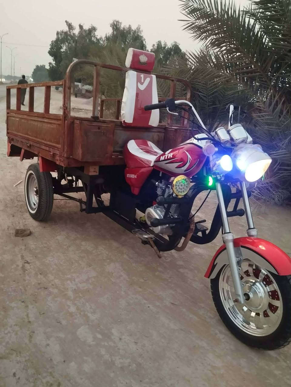 سلام عليكم
ستوته للبيع موديل 2010تعميرا 2025 
مكفوله... كهربيات مكينه وركبه وشاصي 
رقم سنويه ابيض رعيهه يمي 

.            . سعر 1600وبيه مجال للشراي
. رقم.. ـ***********
