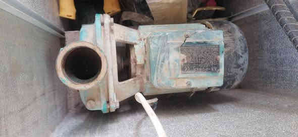 السلام عليكم ورحمة الله وبركاته موطور ماء ابو ٢ونص او ٣ شرط الشغل مع صونده ام ٢ انج للبيع السعر المطلوبه ١٧٥ الف الاتصال على الرقم ***********
