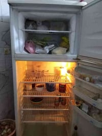 ثلاجة نوعبيكو ٢٢ قدم نظيفةجدا غير داخلة للتصليح سعرها ٢٠٠ الف وبيها مج...