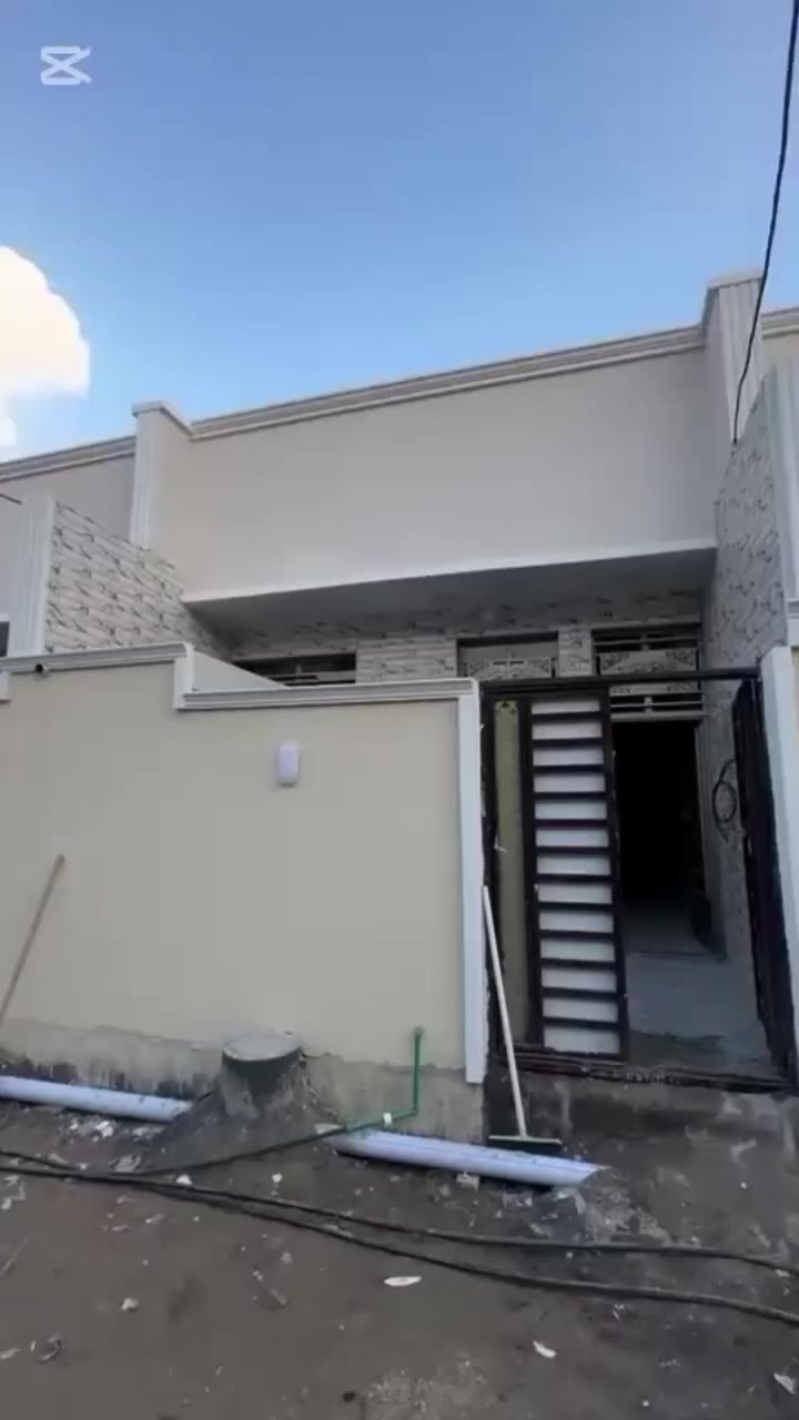 ماشاء الله 🪬🩵 باقي فقط مشتمل واحد 
🏤للبيع مساحه المشتمل 80 متر بناء حديث وطابوك خدمات كامله متكامله طابق ونص الطابق الثاني سويت كامل 
عنوان مدينه الصدر منطقه الدسيم مقابل قطاع 73 للاستفسار الاتصال ***********
