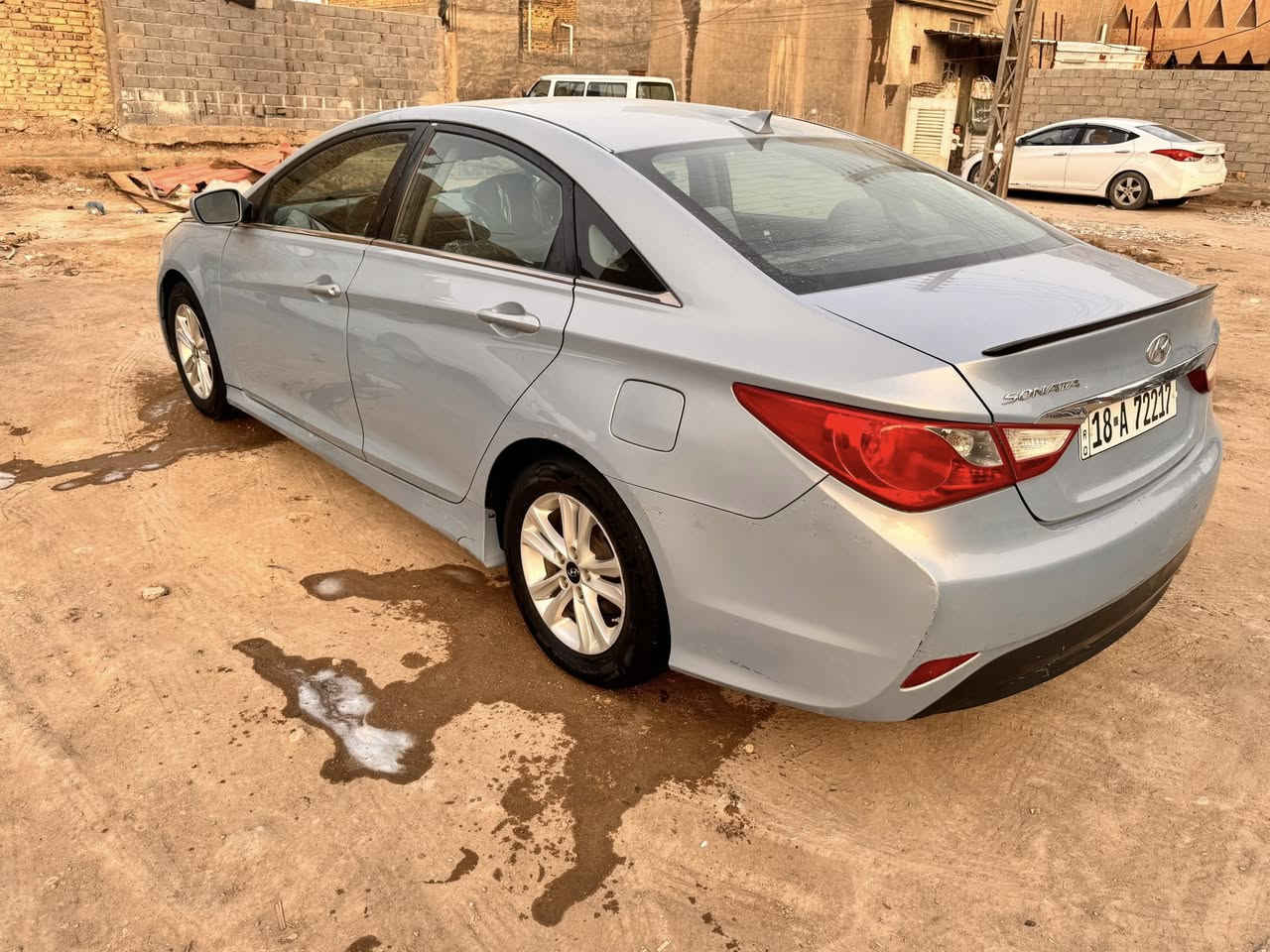 السلام عليكم سوناته 2014 دعاميات سحب  امريكي.  بيها قطعتين فقط مكينه 2000 كير ومكينه وحداده خير من الله تبريد ❄️ اليت زنون مري شفط  تحكم جهتين   بلوتوث سستم صوت يخبل  سياره جاهزه ومال جناي ورقم بابل نكليزي تحويل ثاني يوم  البيع او مراوس. سعرها 107 وبيها شي بسيط. مكاني حله ابو غرق. رقمي ***********
